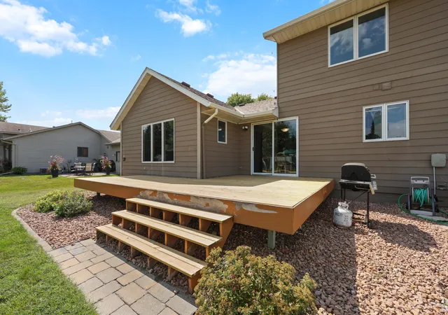 Photo 3 of Single family home for sale at 1708 Louden Ave N, Glencoe, MN 55336 | MLS# 7139496 | Listing updated on 2026-09-15