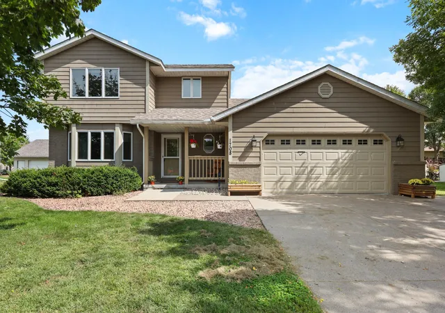 Photo 61 of Single family home for sale at 1708 Louden Ave N, Glencoe, MN 55336 | MLS# 7139496 | Listing updated on 2026-10-01