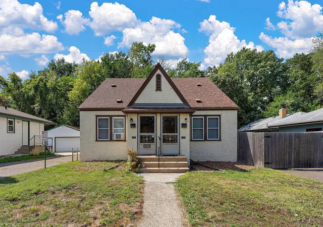 Photo 2 of Multi family home for sale at 829 Brown Ave, Saint Paul, MN 55107 | MLS# 7139516 | Listing updated on 2026-09-14