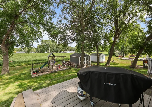 Photo 4 of Single family home for sale at 1612 Birch Ave N, Glencoe, MN 55336 | MLS# 7139527 | Listing updated on 2026-09-10