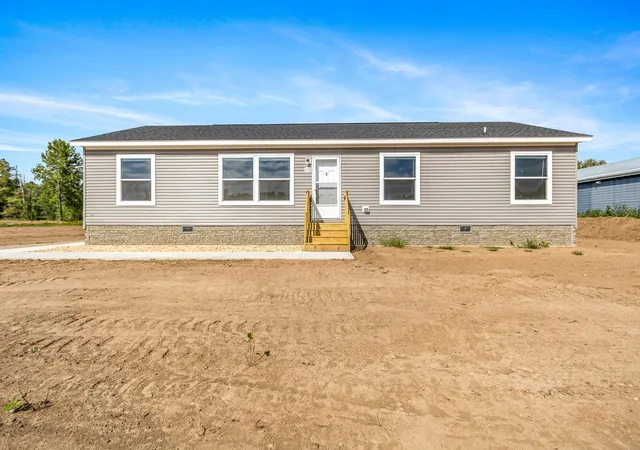 Single family home for sale at 112 Eagle Dr, Sandstone, MN 55072 | MLS# 7139602