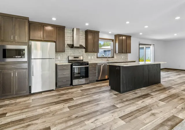 Photo 3 of Single family home for sale at 112 Eagle Dr, Sandstone, MN 55072 | MLS# 7139602 | Listing updated on 2026-09-30