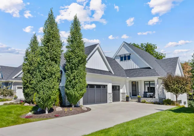 Photo 1 of Single family home for sale at 7091 Highland Ct, Eden Prairie, MN 55346 | MLS# 7139632 | Listing updated on 2026-09-14