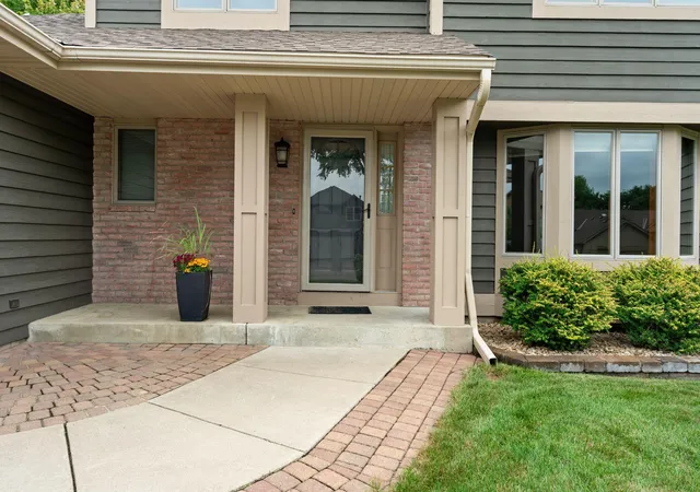 Photo 2 of Single family home for sale at 9623 161st Street W, Lakeville, MN 55044 | MLS# 7139645 | Listing updated on 2026-09-22