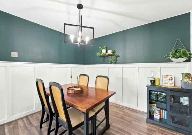 Photo 4 of Condo for sale at 4370 Brookside Ct #302, Minneapolis, MN 55436 | MLS# 7139693 | Listing updated on 2026-09-15