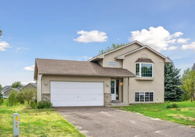 Photo 1 of Single family home for sale at 507 Glen Oaks Cir, Big Lake, MN 55309 | MLS# 7139721 | Listing updated on 2026-09-12