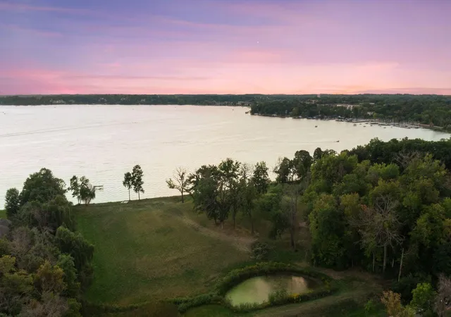 Photo 1 of Land for sale at Tbd Bushaway Rd, Wayzata, MN 55391 | MLS# 7139741 | Listing updated on 2026-09-30