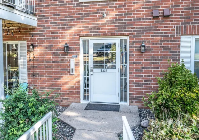 Photo 2 of Sale Pending at 6333 Alderwood Cir #F, Saint Paul, MN 55125 | MLS# 7139808 | Listing updated on 2026-09-19