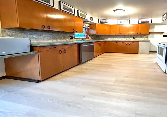 Photo 3 of Single family home for sale at 816 Foss Ave N, Fosston, MN 56542 | MLS# 7139820 | Listing updated on 2026-09-07