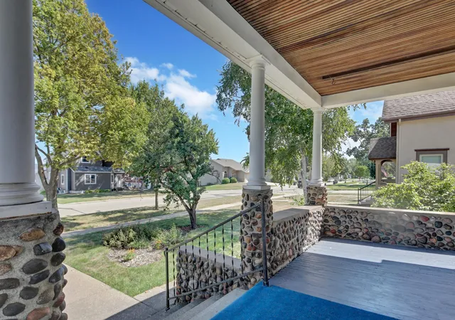 Photo 3 of Single family home for sale at 605 N High St, Lake City, MN 55041 | MLS# 7139827 | Listing updated on 2026-09-14
