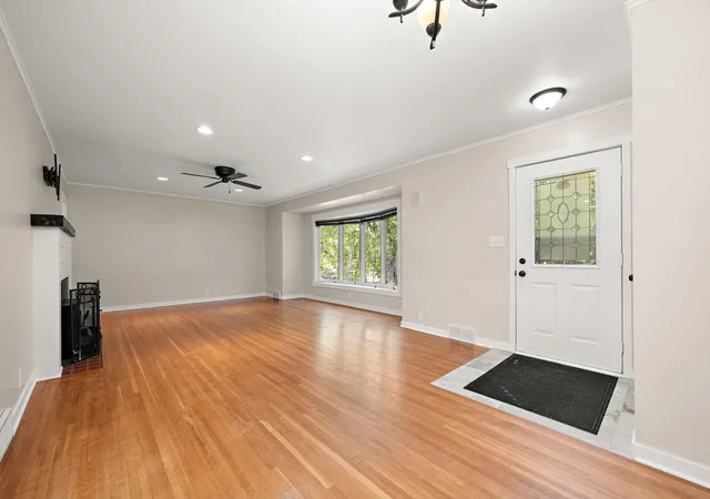 Photo 3 of Single family home for sale at 320 Fingal Dr, Alexandria, MN 56308 | MLS# 7139872 | Listing updated on 2026-10-01
