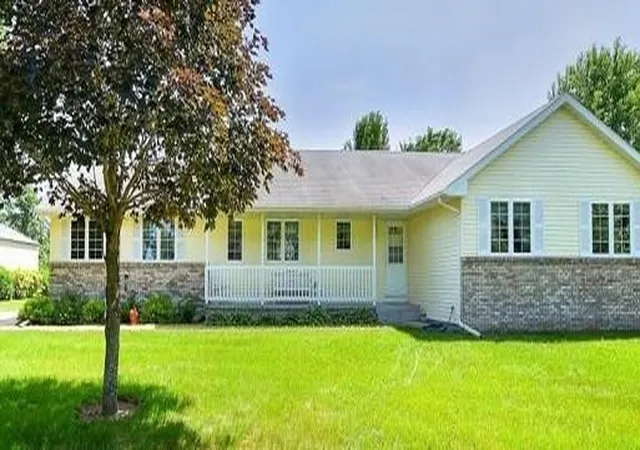 Photo 1 of Single family home for sale at 13295 Saint Croix Trl, North Branch, MN 55056 | MLS# 7139877 | Listing updated on 2026-09-10