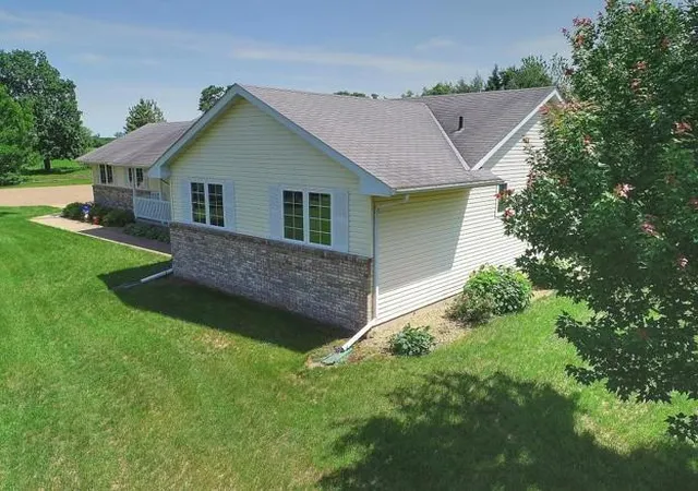 Photo 2 of Single family home for sale at 13295 Saint Croix Trl, North Branch, MN 55056 | MLS# 7139877 | Listing updated on 2026-09-10