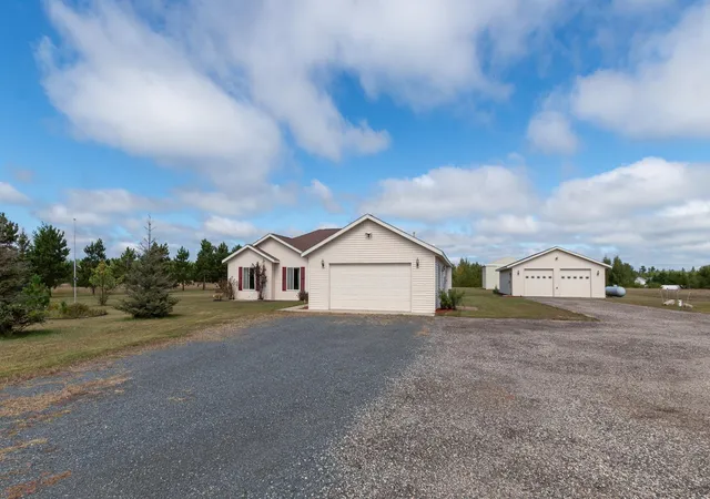 Photo 3 of Single family home for sale at 6057 Kestrel Rd NW, Bemidji, MN 56601 | MLS# 7139928 | Listing updated on 2026-09-15
