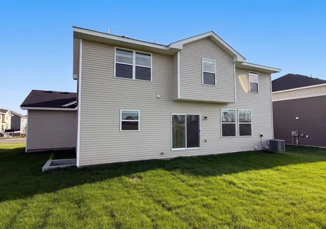 Photo 4 of Single family home for sale at 1577 Upper 141st St E, Rosemount, MN 55068 | MLS# 7139943 | Listing updated on 2026-09-24
