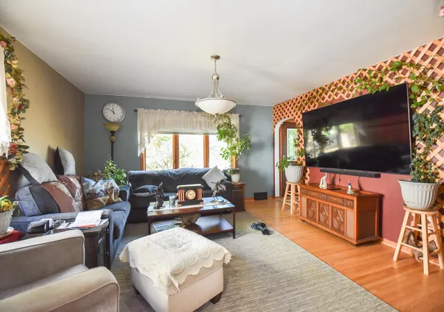 Photo 4 of Sale Pending at 1630 11 Avenue S, Fargo, ND 58103 | MLS# 7139972 | Listing updated on 2026-10-26