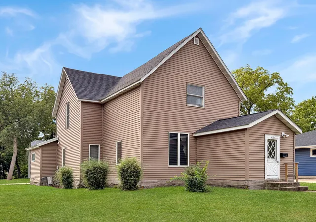 Photo 1 of Single family home for sale at 410 N 6th Street, Marshall, MN 56258 | MLS# 7140079 | Listing updated on 2026-09-15