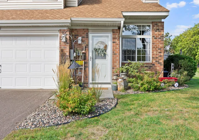 Photo 2 of Single family home for sale at 1251 Birch Ct, White Bear Lake, MN 55110 | MLS# 7140157 | Listing updated on 2026-09-13