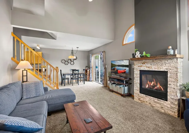 Photo 4 of Single family home for sale at 1251 Birch Ct, White Bear Lake, MN 55110 | MLS# 7140157 | Listing updated on 2026-10-22