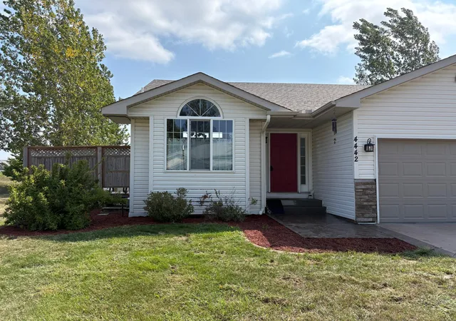 Photo 2 of Single family home for sale at 4442 Eakern Cir Ne, Monticello, MN 55362 | MLS# 7140174 | Listing updated on 2026-09-15