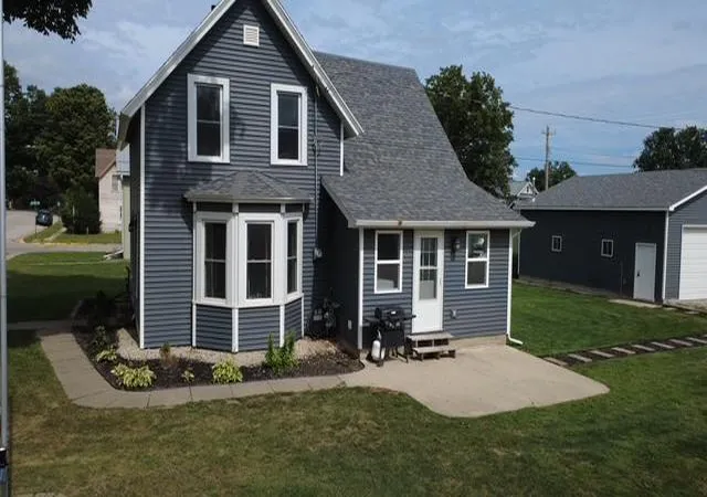 Photo 1 of Single family home for sale at 214 Maple St N, Mabel, MN 55954 | MLS# 7140231 | Listing updated on 2026-09-11
