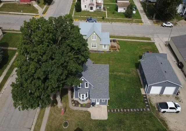 Photo 3 of Single family home for sale at 214 Maple St N, Mabel, MN 55954 | MLS# 7140231 | Listing updated on 2026-09-11