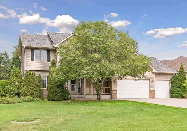Photo 3 of Single family home for sale at 12915 195th Avenue Nw, Elk River, MN 55330 | MLS# 7140244 | Listing updated on 2026-09-14