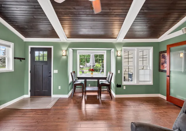 Photo 3 of Single family home for sale at 1261 Gary Dr, Saint Paul Park, MN 55071 | MLS# 7140285 | Listing updated on 2026-10-05