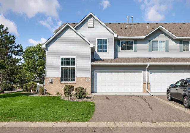 Photo 2 of Single family home for sale at 3027 Juniper Ln #E, Saint Paul, MN 55125 | MLS# 7140303 | Listing updated on 2026-09-12
