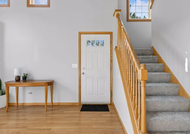 Photo 3 of Single family home for sale at 3027 Juniper Ln #E, Saint Paul, MN 55125 | MLS# 7140303 | Listing updated on 2026-09-12