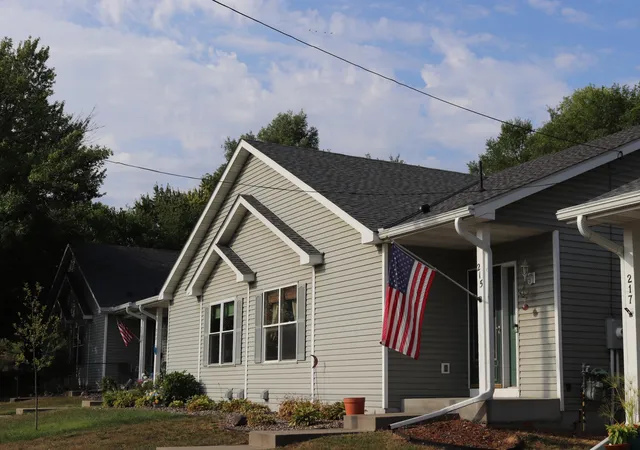 Photo 2 of Single family home for sale at 215 9th Avenue N, South Saint Paul, MN 55075 | MLS# 7140318 | Listing updated on 2026-09-11
