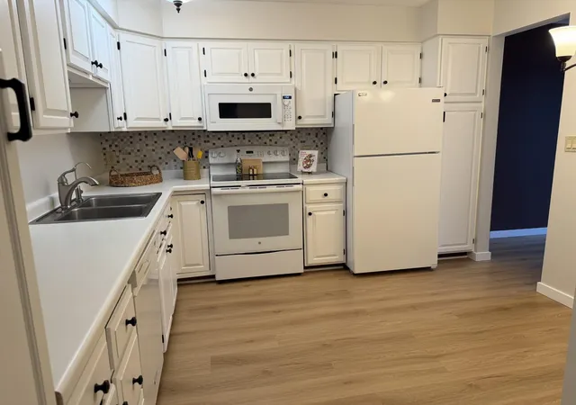 Condo for sale at 7200 York Ave S #116, Minneapolis, MN 55435 | MLS# 7140349 | Listing updated on 2026-10-08