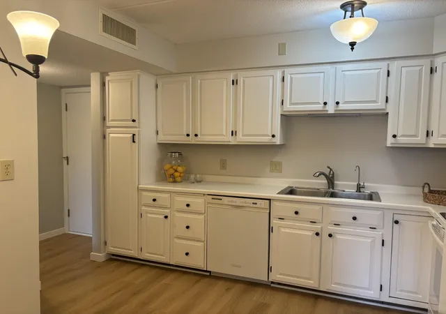 Condo for sale at 7200 York Ave S #116, Minneapolis, MN 55435 | MLS# 7140349 | Listing updated on 2026-10-08
