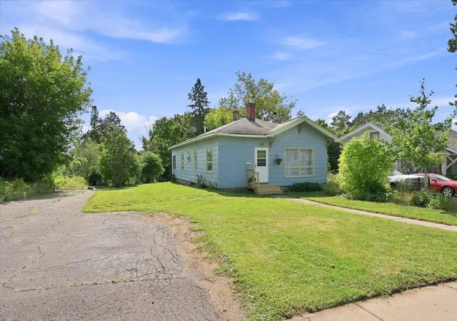 Photo 1 of Single family home for sale at 316 W Owatonna St, Duluth, MN 55803 | MLS# 7140469 | Listing updated on 2026-09-14
