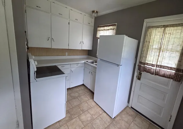Photo 3 of Sale Pending at 1315 5th Avenue Nw, Austin, MN 55912 | MLS# 7140508 | Listing updated on 2026-09-30