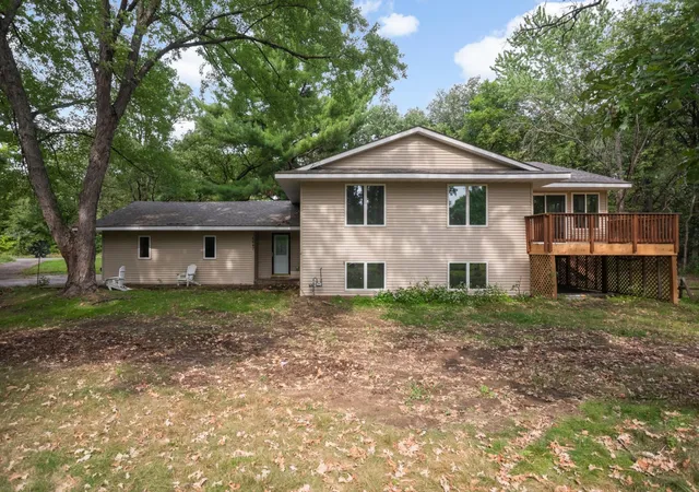 Photo 1 of Single family home for sale at 16647 Maniteau Blvd Nw, Andover, MN 55304 | MLS# 7140613 | Listing updated on 2026-09-11