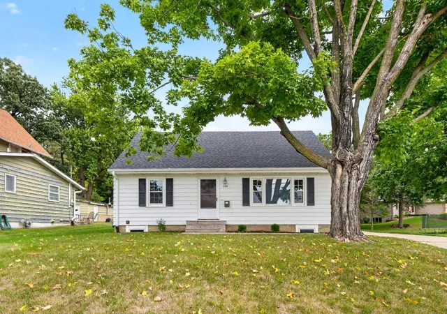 Photo 1 of Sale Pending at 604 Park St Se, Chatfield, MN 55923 | MLS# 7140723 | Listing updated on 2026-09-29
