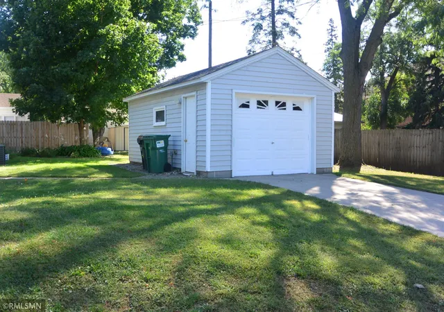 Photo 3 of Single family home for sale at 730 17th Street E, Glencoe, MN 55336 | MLS# 7140733 | Listing updated on 2026-09-14