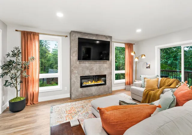 Photo 4 of Sale Pending at 326 Bellis St, Duluth, MN 55803 | MLS# 7140769 | Listing updated on 2026-09-14