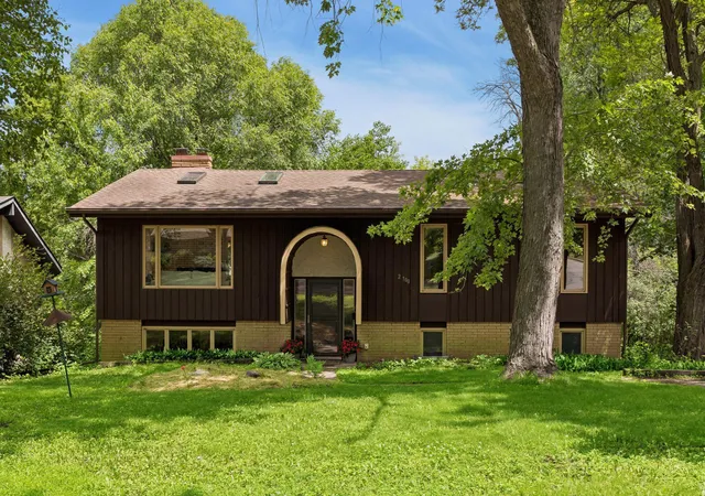 Photo 3 of Single family home for sale at 2700 Kyle Ave N, Minneapolis, MN 55422 | MLS# 7140772 | Listing updated on 2026-09-12