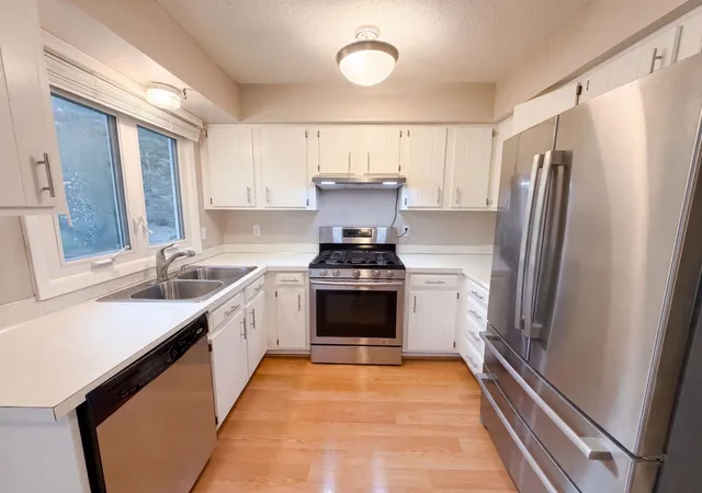 Photo 2 of Sale Pending at 1896 Richal Dr, Saint Paul, MN 55125 | MLS# 7140834 | Listing updated on 2026-09-15