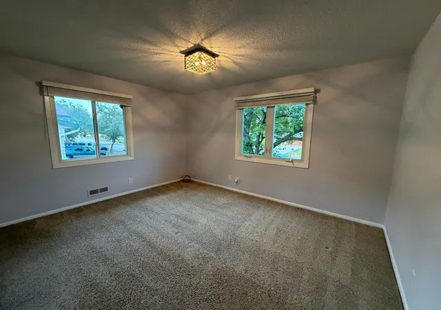 Photo 3 of Sale Pending at 1896 Richal Dr, Saint Paul, MN 55125 | MLS# 7140834 | Listing updated on 2026-09-15