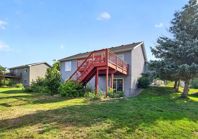 Photo 3 of Single family home for sale at 810 7th Avenue SW, Pine Island, MN 55963 | MLS# 7140837 | Listing updated on 2026-09-11
