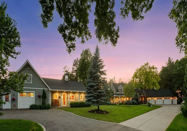Photo 2 of Single family home for sale at 355 Stubbs Bay Rd N, Long Lake, MN 55356 | MLS# 7140847 | Listing updated on 2026-10-13