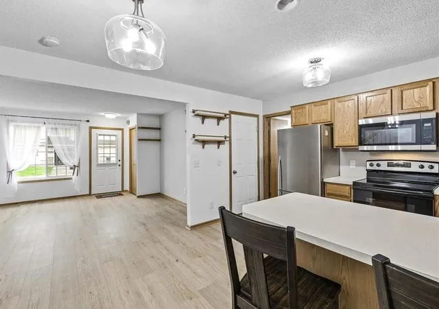 Photo 3 of Single family home for sale at 2336 Affirmed Dr, Shakopee, MN 55379 | MLS# 7140912 | Listing updated on 2026-09-11