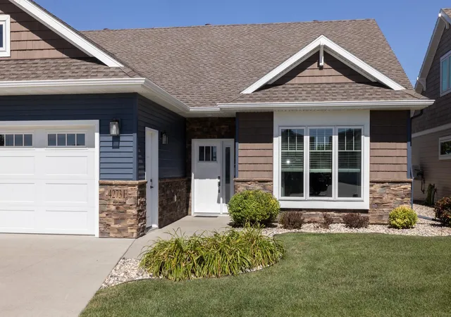 Photo 3 of Sale Pending at 4273 Coventry Dr S #E, Fargo, ND 58104 | MLS# 7140944 | Listing updated on 2026-09-11