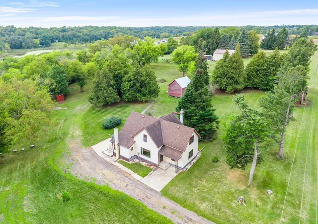 Photo 2 of Sale Pending at 327 72nd Street Nw, Buffalo, MN 55313 | MLS# 7140987 | Listing updated on 2026-09-14