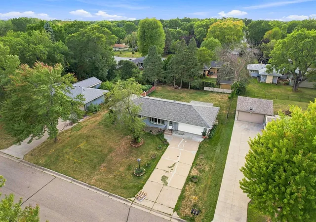 Photo 3 of Single family home for sale at 2795 Farrington St, Saint Paul, MN 55113 | MLS# 7141018 | Listing updated on 2026-09-11