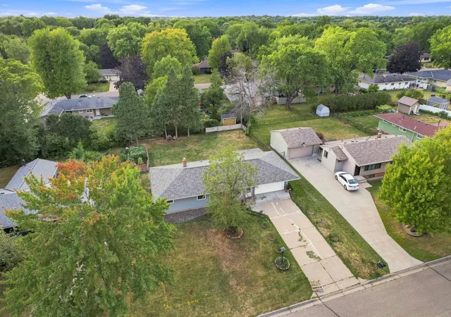 Photo 4 of Single family home for sale at 2795 Farrington St, Saint Paul, MN 55113 | MLS# 7141018 | Listing updated on 2026-09-11