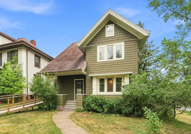 Photo 1 of Single family home for sale at 2114 E 2nd Street, Duluth, MN 55812 | MLS# 7141058 | Listing updated on 2026-10-08